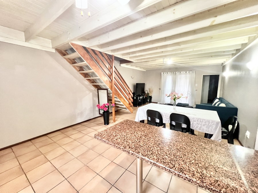 4 Bedroom Property for Sale in Halfway Gardens Gauteng