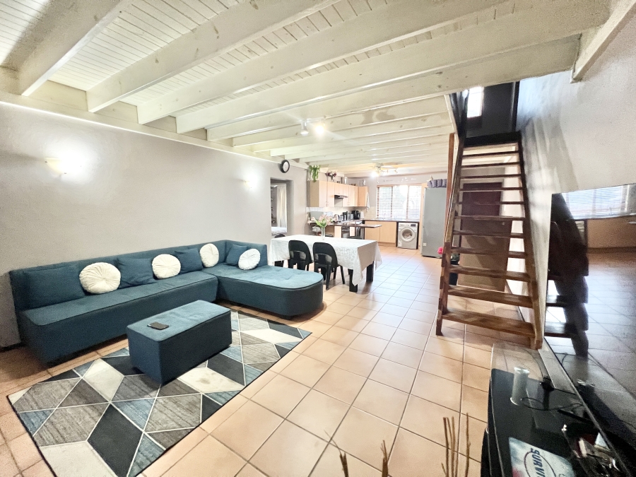 4 Bedroom Property for Sale in Halfway Gardens Gauteng