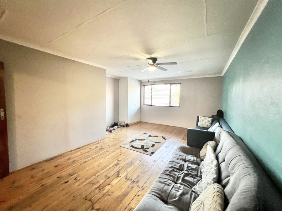 4 Bedroom Property for Sale in Halfway Gardens Gauteng