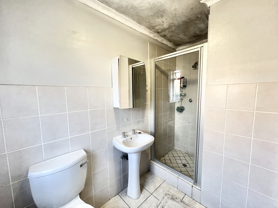4 Bedroom Property for Sale in Halfway Gardens Gauteng