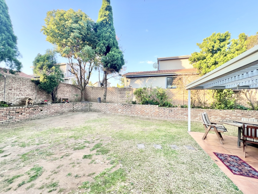 4 Bedroom Property for Sale in Halfway Gardens Gauteng