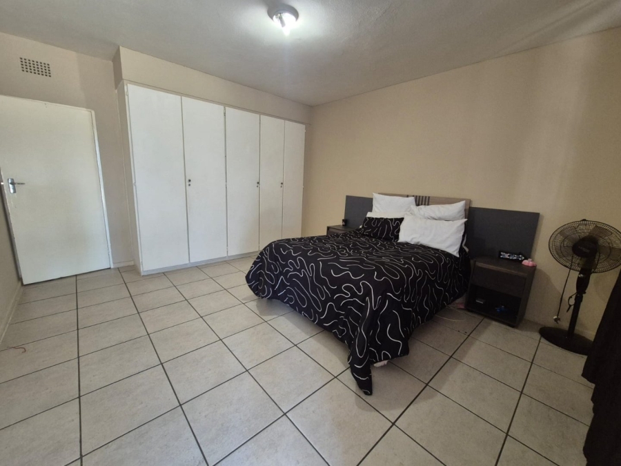2 Bedroom Property for Sale in Greenhills Gauteng