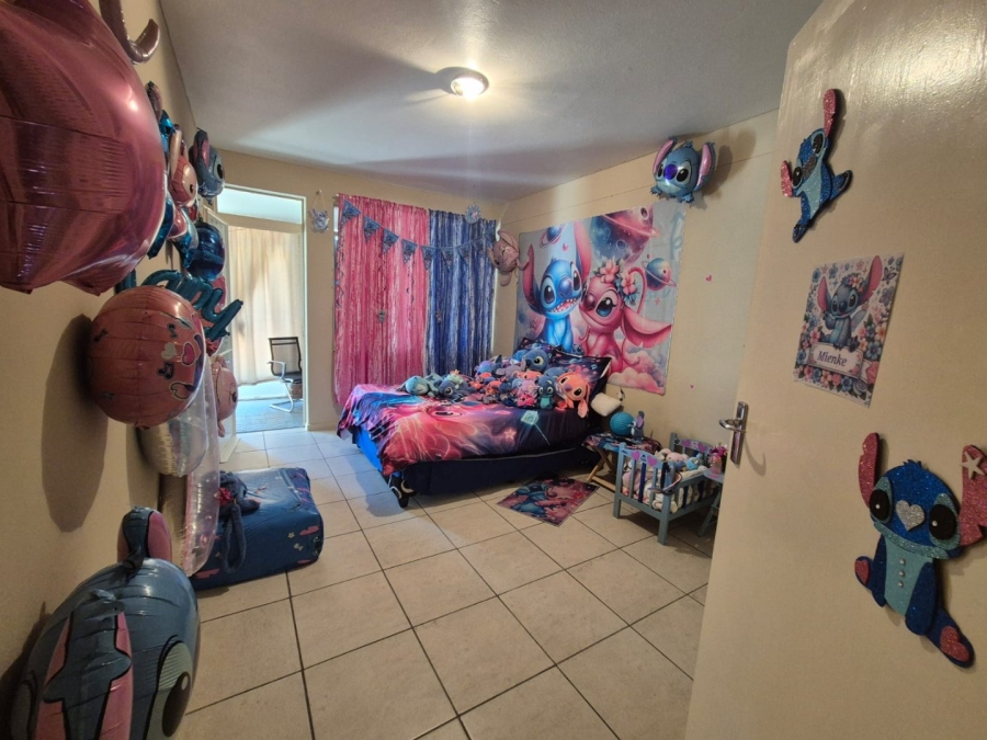 2 Bedroom Property for Sale in Greenhills Gauteng