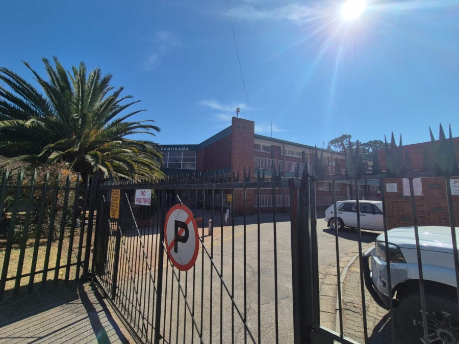 2 Bedroom Property for Sale in Greenhills Gauteng