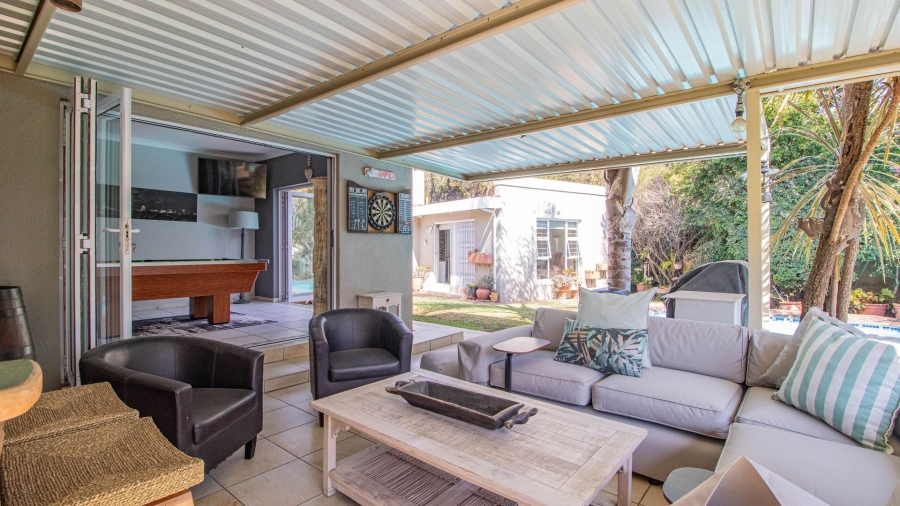 3 Bedroom Property for Sale in Farrarmere Gauteng