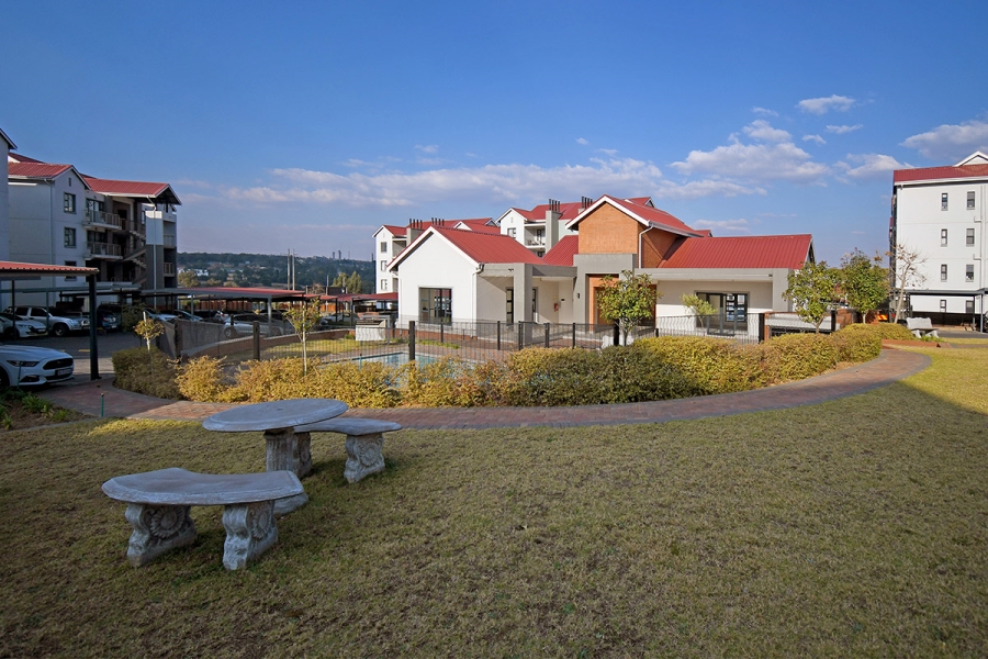 1 Bedroom Property for Sale in Modderfontein Gauteng