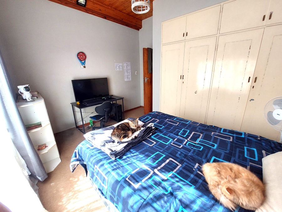 5 Bedroom Property for Sale in Erasmusrand Gauteng