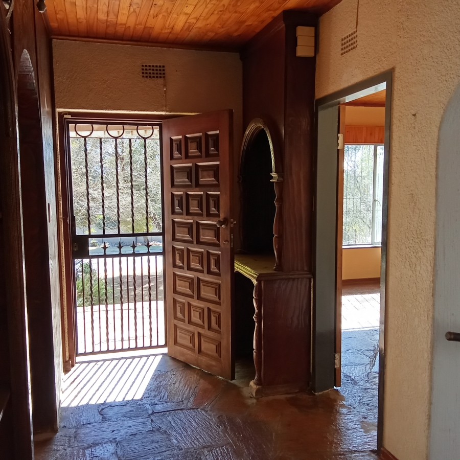 4 Bedroom Property for Sale in Wilro Park Gauteng