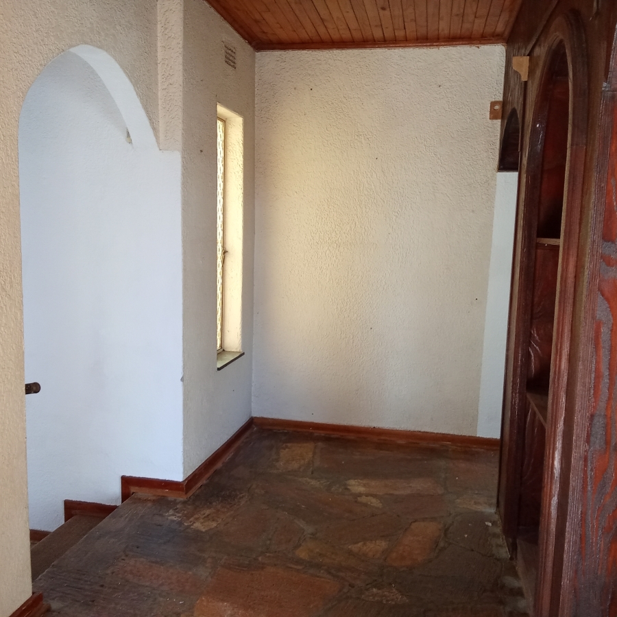 4 Bedroom Property for Sale in Wilro Park Gauteng