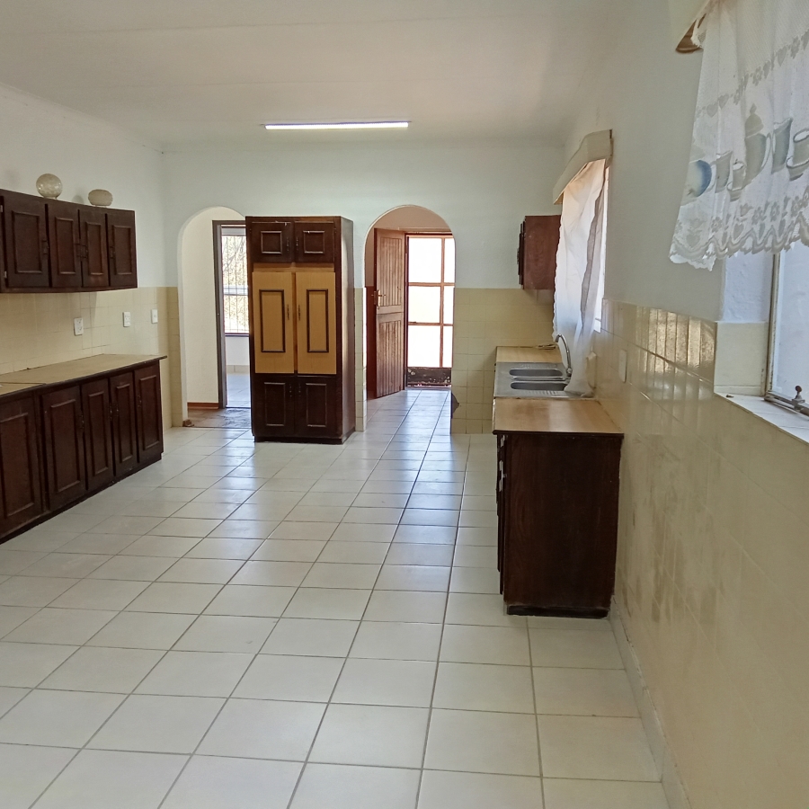 4 Bedroom Property for Sale in Wilro Park Gauteng