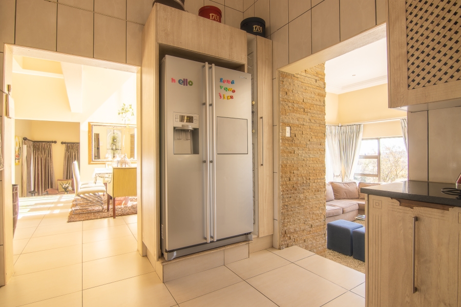 3 Bedroom Property for Sale in Protea Ridge Gauteng