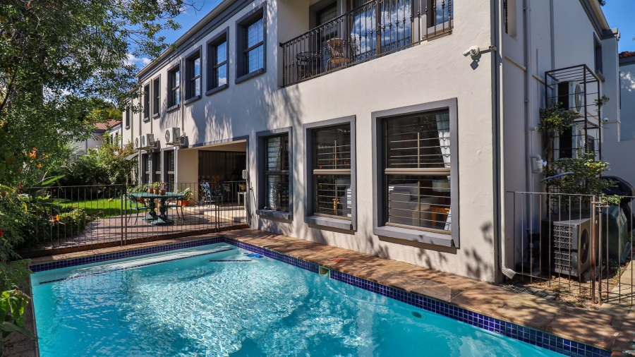 To Let 4 Bedroom Property for Rent in Morningside Gauteng