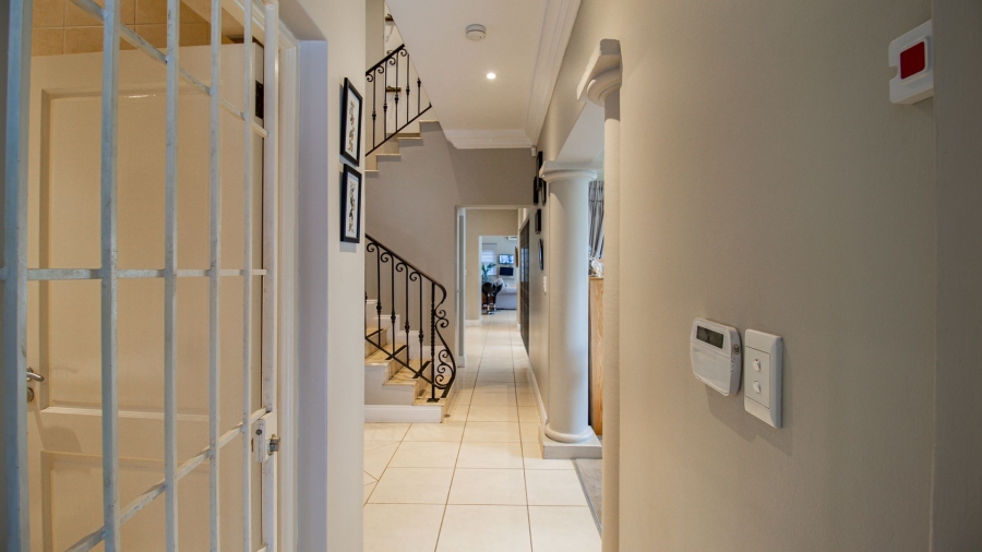 To Let 4 Bedroom Property for Rent in Morningside Gauteng
