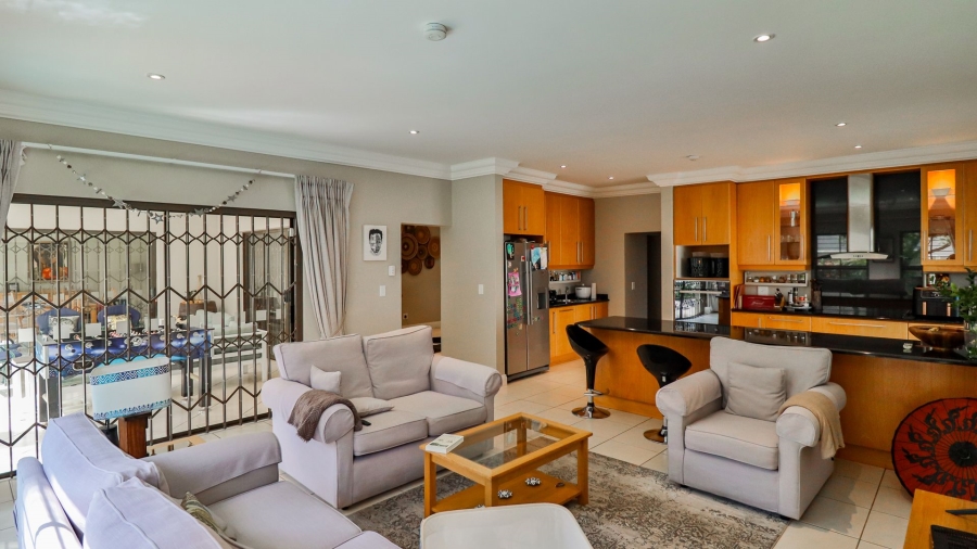 To Let 4 Bedroom Property for Rent in Morningside Gauteng