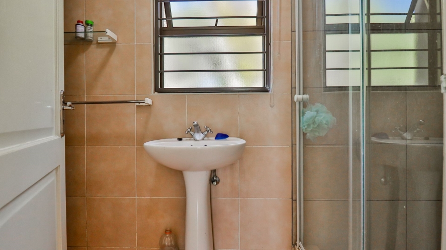 To Let 4 Bedroom Property for Rent in Morningside Gauteng