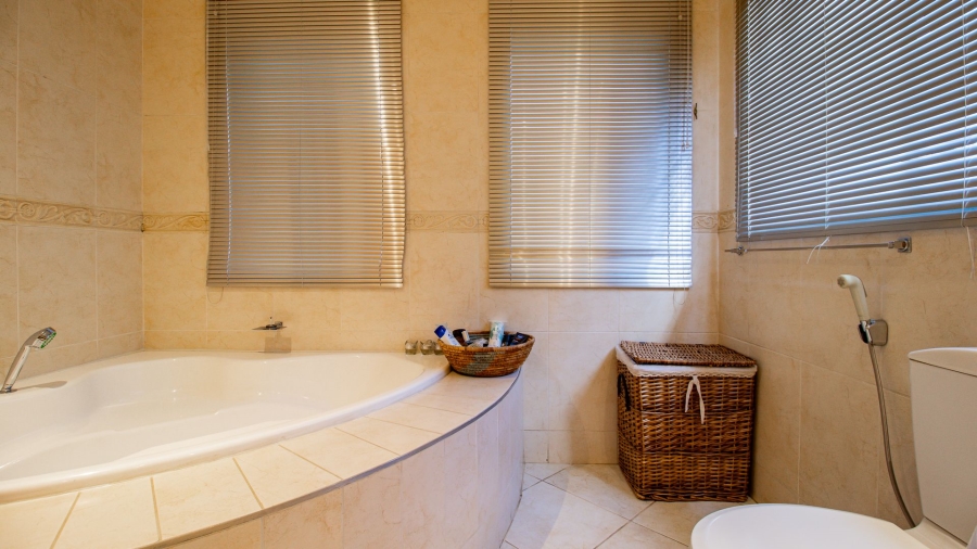 To Let 4 Bedroom Property for Rent in Morningside Gauteng