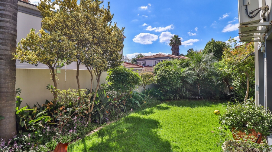 To Let 4 Bedroom Property for Rent in Morningside Gauteng