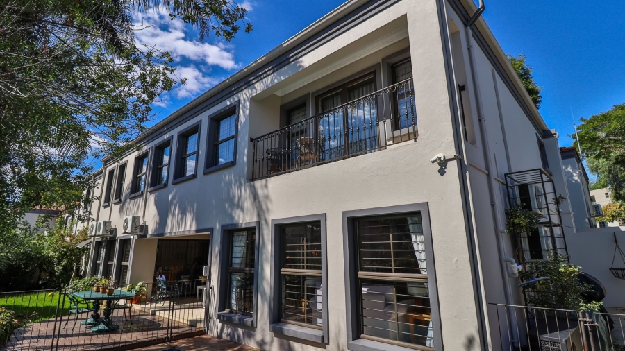 To Let 4 Bedroom Property for Rent in Morningside Gauteng