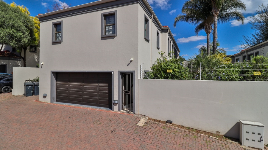 To Let 4 Bedroom Property for Rent in Morningside Gauteng