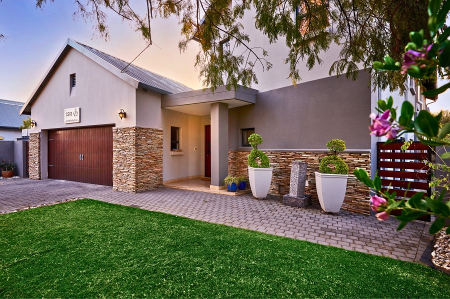 3 Bedroom Property for Sale in Waterfall Country Village Gauteng