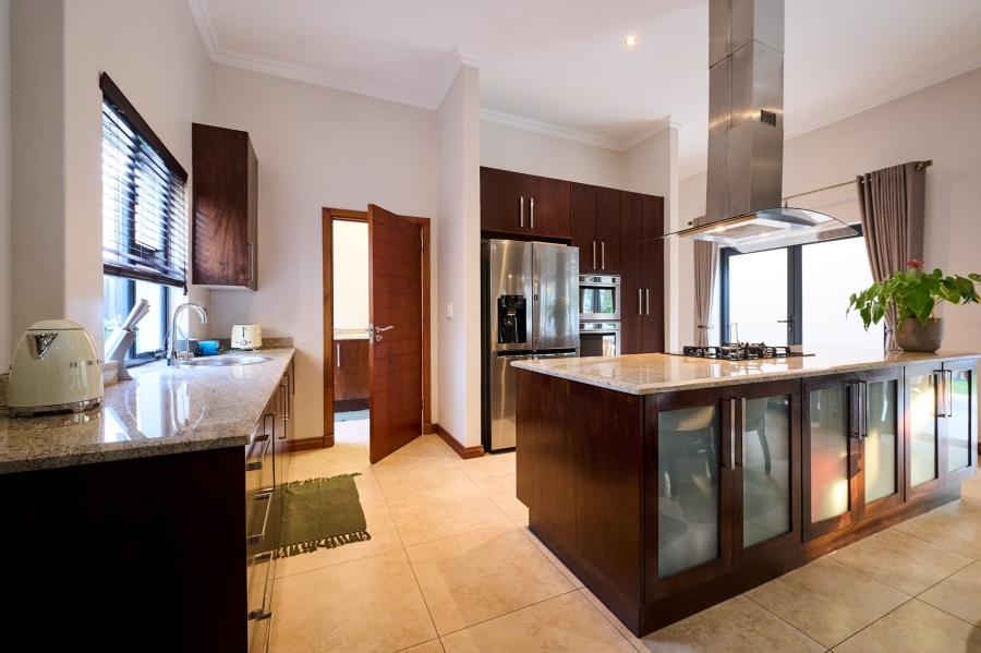 3 Bedroom Property for Sale in Waterfall Country Village Gauteng