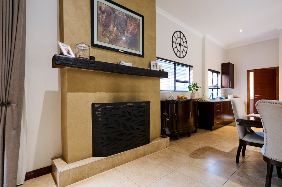 3 Bedroom Property for Sale in Waterfall Country Village Gauteng