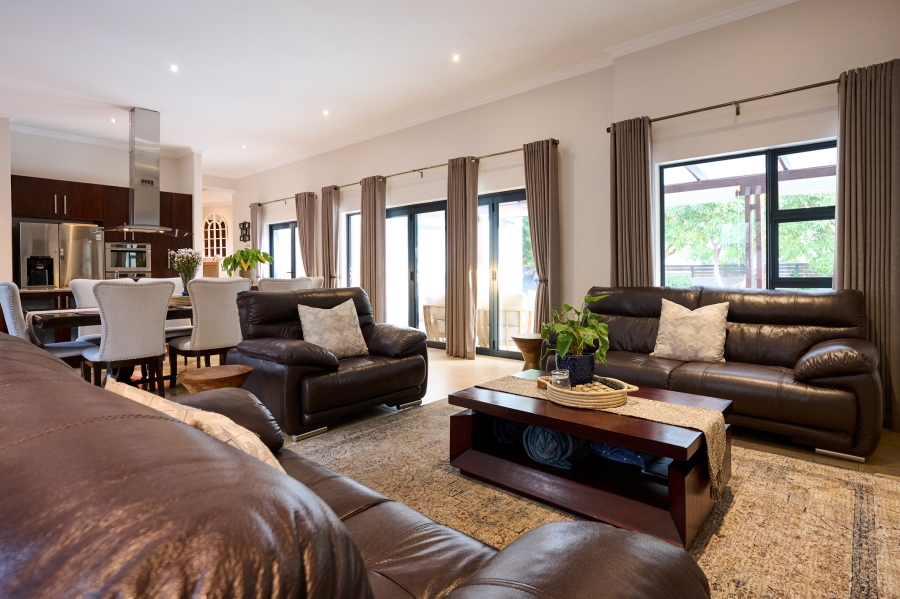 3 Bedroom Property for Sale in Waterfall Country Village Gauteng