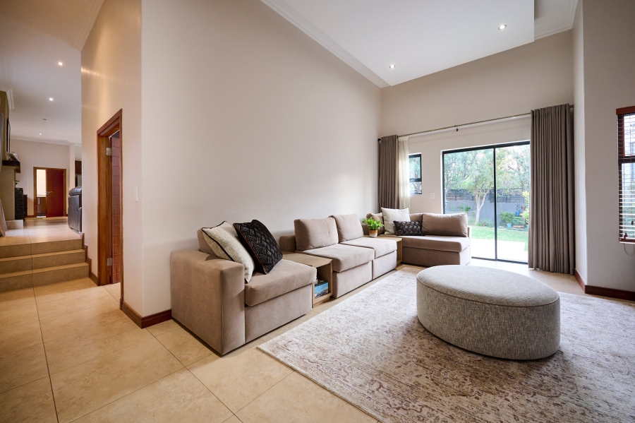3 Bedroom Property for Sale in Waterfall Country Village Gauteng
