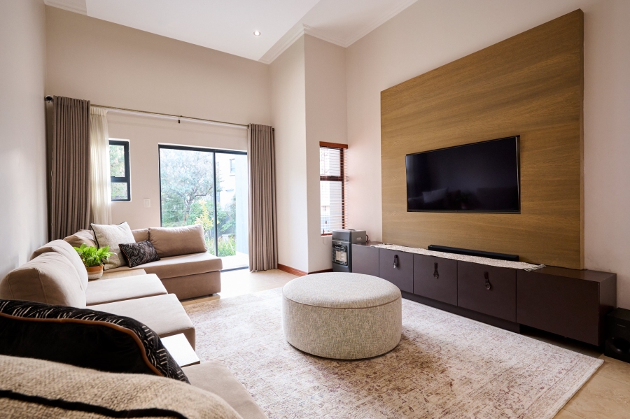 3 Bedroom Property for Sale in Waterfall Country Village Gauteng