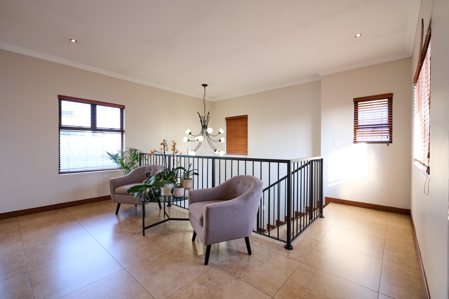 3 Bedroom Property for Sale in Waterfall Country Village Gauteng