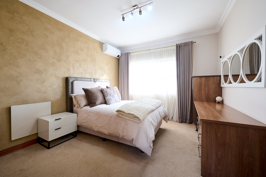 3 Bedroom Property for Sale in Waterfall Country Village Gauteng