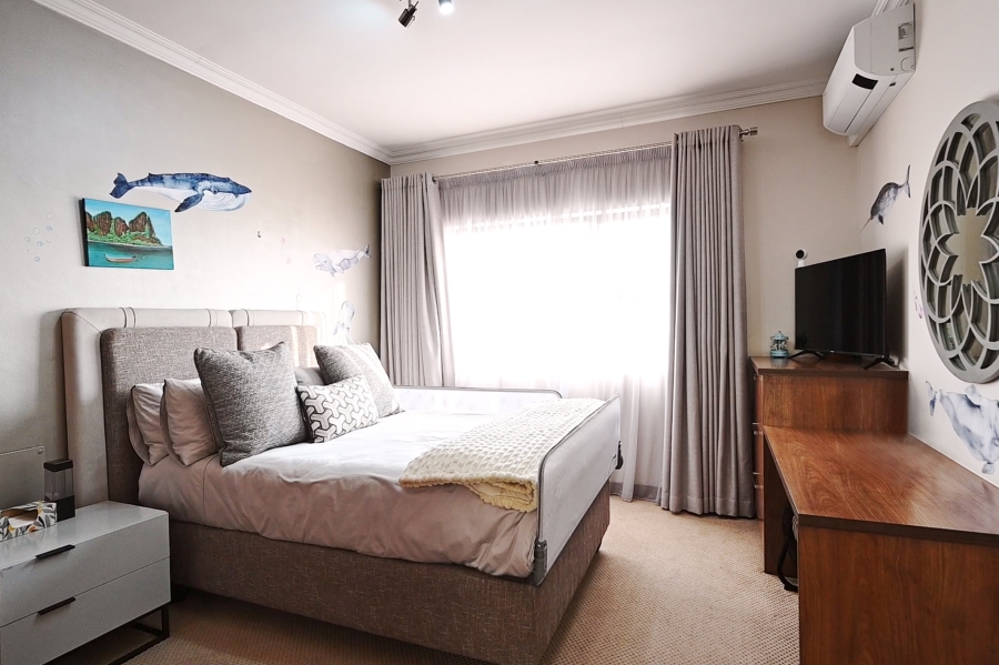 3 Bedroom Property for Sale in Waterfall Country Village Gauteng