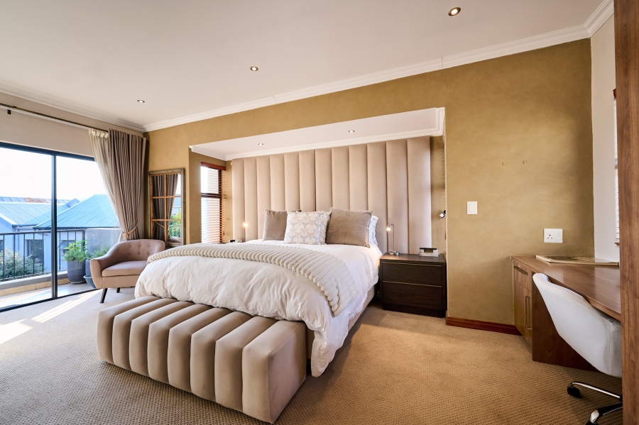 3 Bedroom Property for Sale in Waterfall Country Village Gauteng
