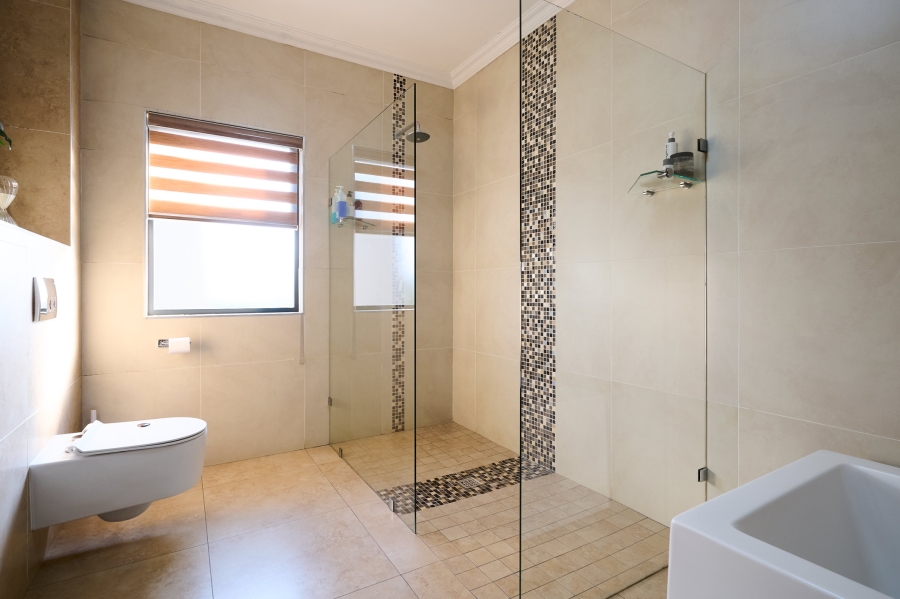 3 Bedroom Property for Sale in Waterfall Country Village Gauteng