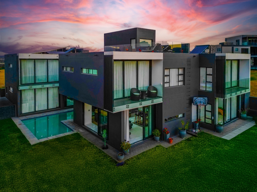 5 Bedroom Property for Sale in Steyn City Gauteng