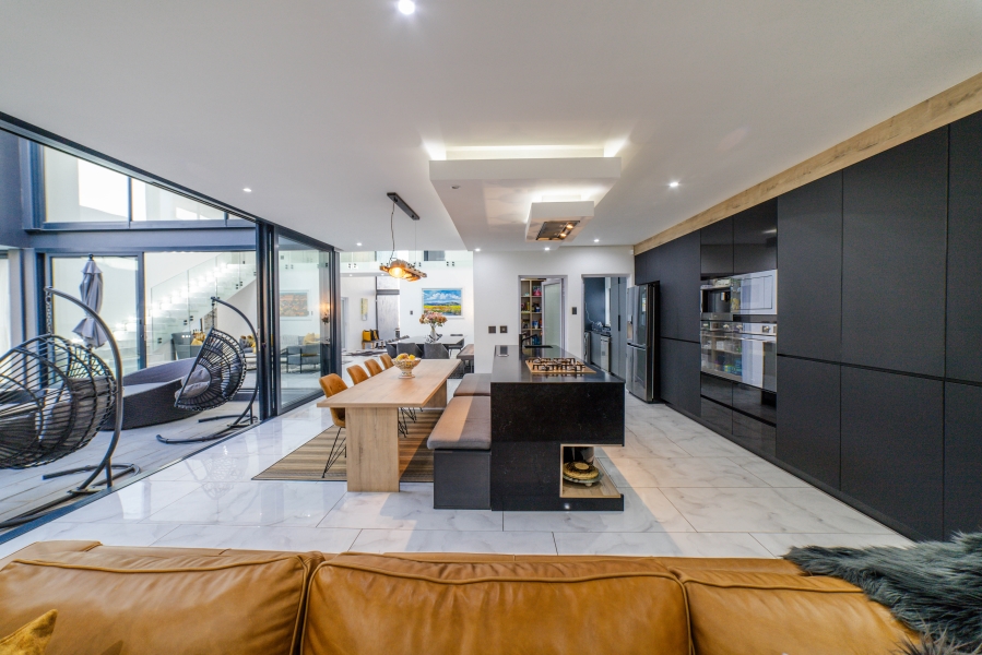 5 Bedroom Property for Sale in Steyn City Gauteng