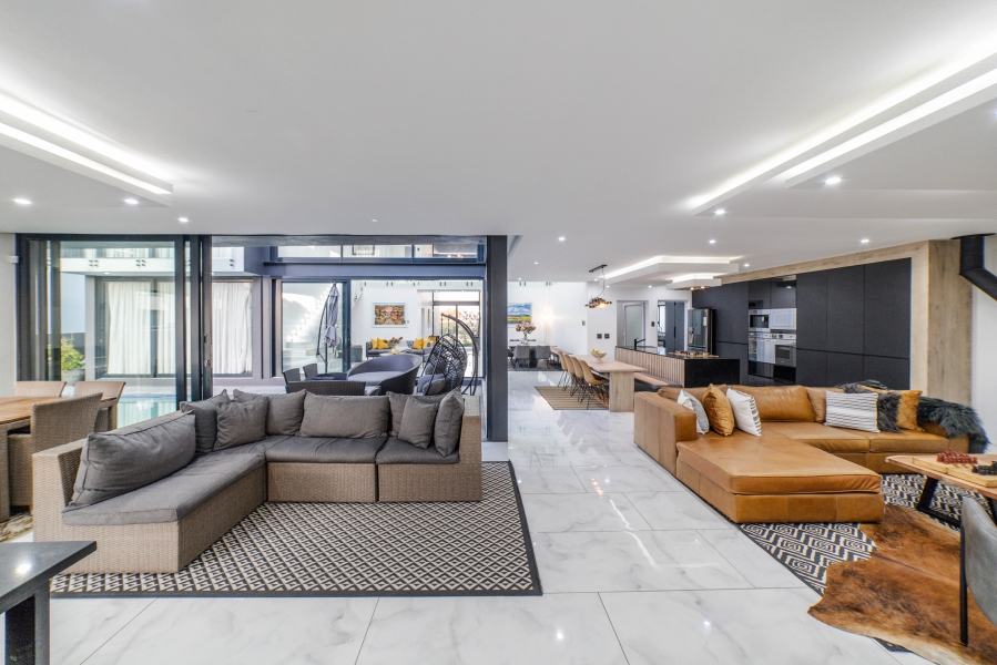5 Bedroom Property for Sale in Steyn City Gauteng