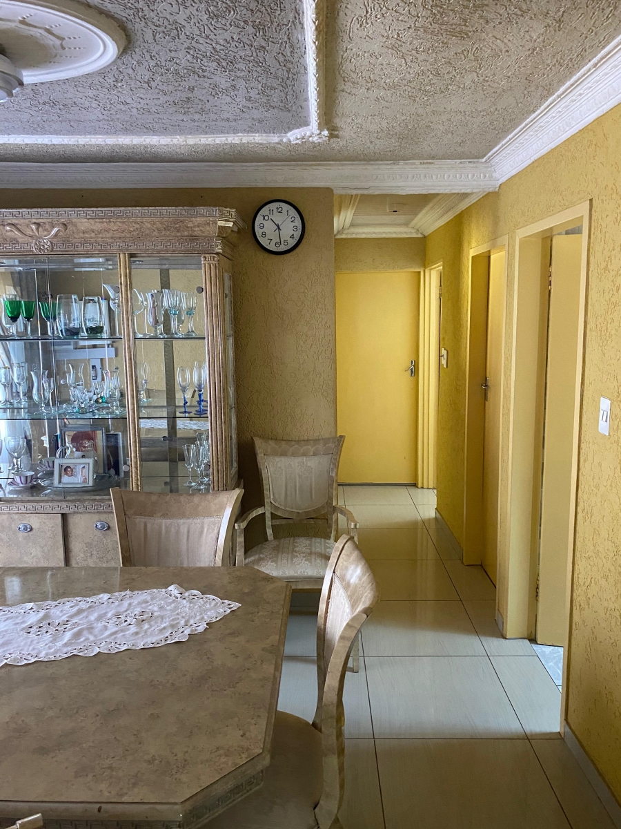 4 Bedroom Property for Sale in Vosloorus Gauteng