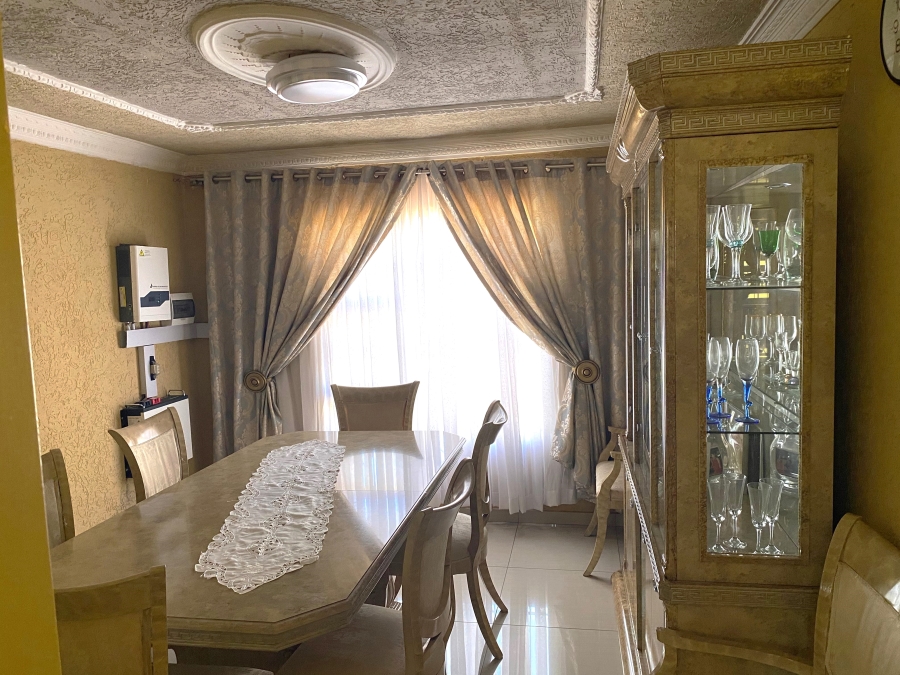 4 Bedroom Property for Sale in Vosloorus Gauteng