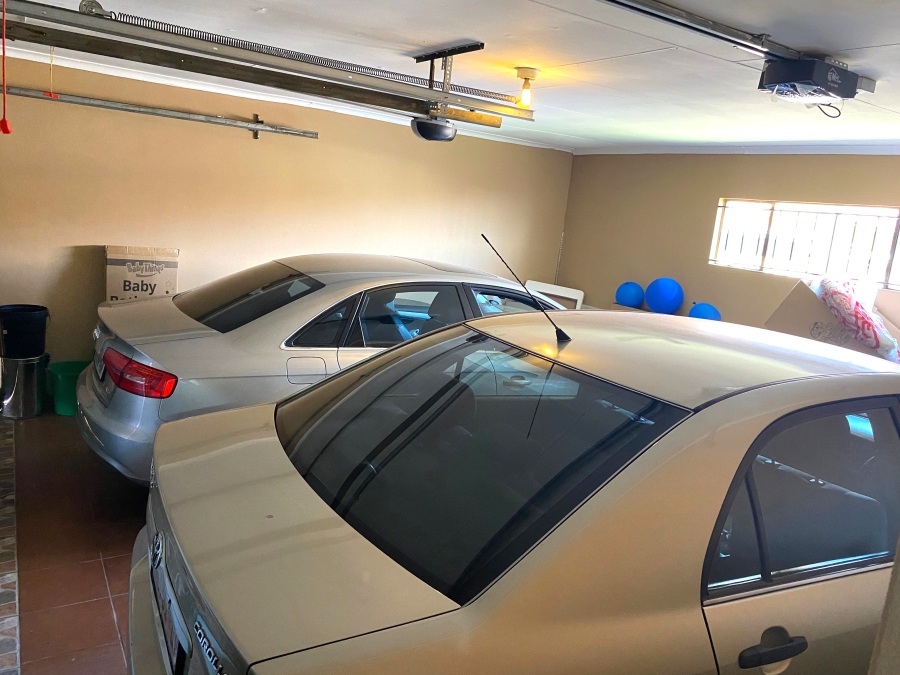 4 Bedroom Property for Sale in Vosloorus Gauteng