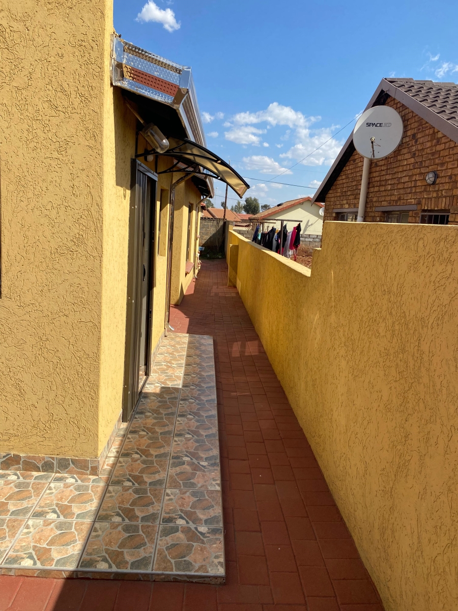 4 Bedroom Property for Sale in Vosloorus Gauteng