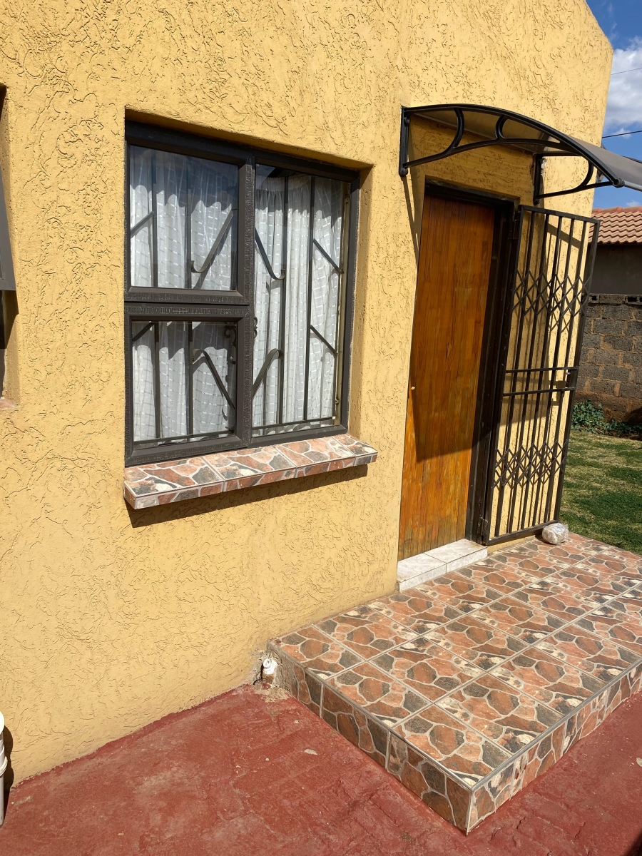 4 Bedroom Property for Sale in Vosloorus Gauteng