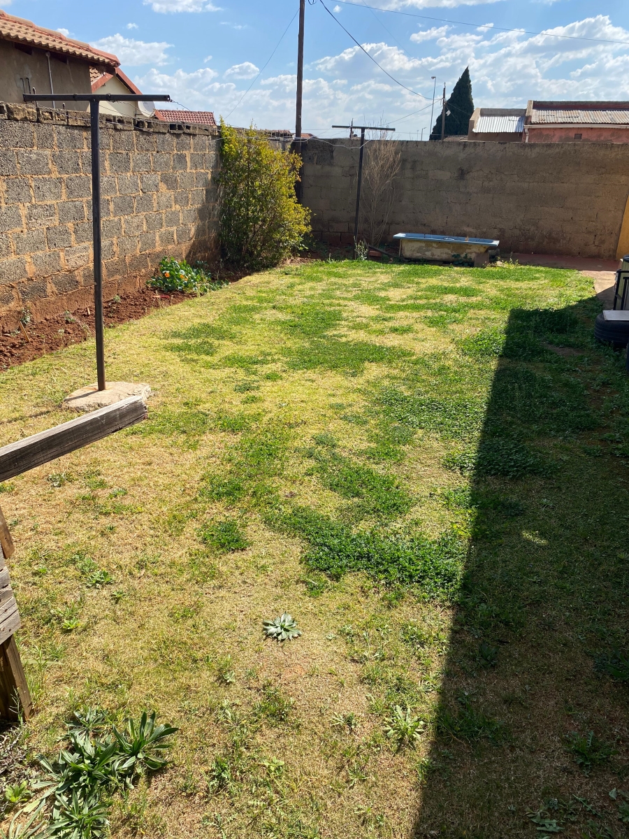 4 Bedroom Property for Sale in Vosloorus Gauteng