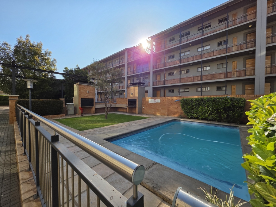 2 Bedroom Property for Sale in Nieuw Muckleneuk Gauteng