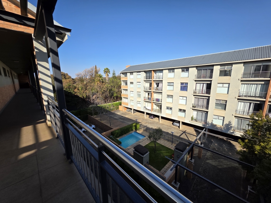 2 Bedroom Property for Sale in Nieuw Muckleneuk Gauteng