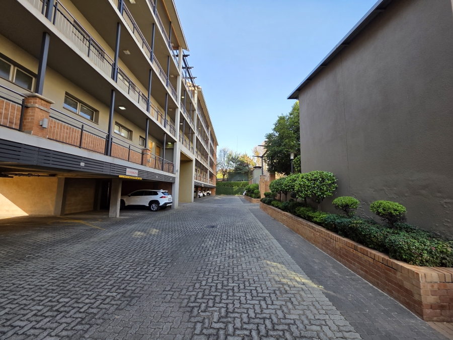 2 Bedroom Property for Sale in Nieuw Muckleneuk Gauteng
