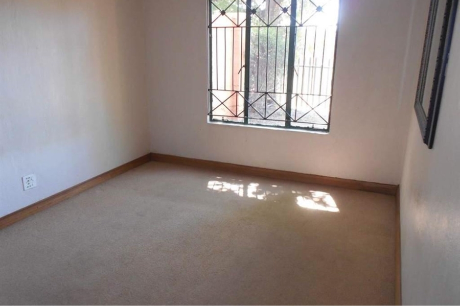 2 Bedroom Property for Sale in Sundowner Gauteng