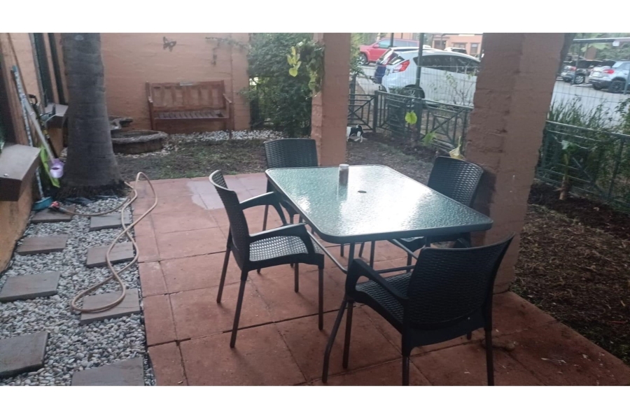 2 Bedroom Property for Sale in Sundowner Gauteng