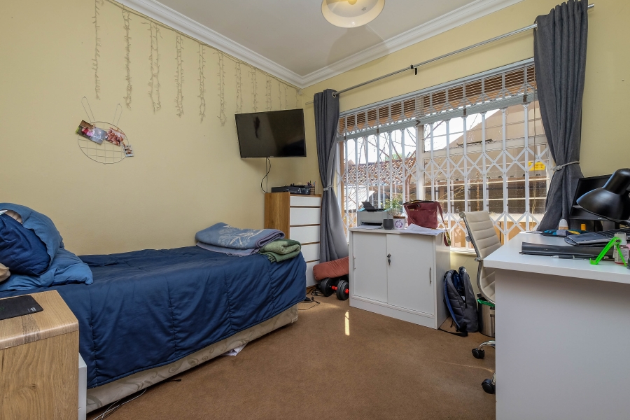 4 Bedroom Property for Sale in Rangeview Gauteng