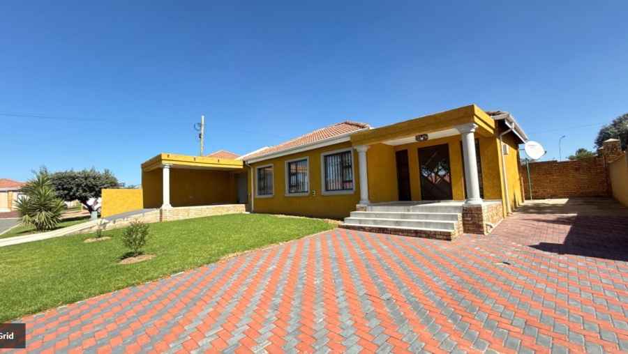 2 Bedroom Property for Sale in Roseacre Gauteng